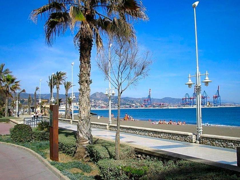 Reyna Apartamentos Màlaga Exteriér fotografie
